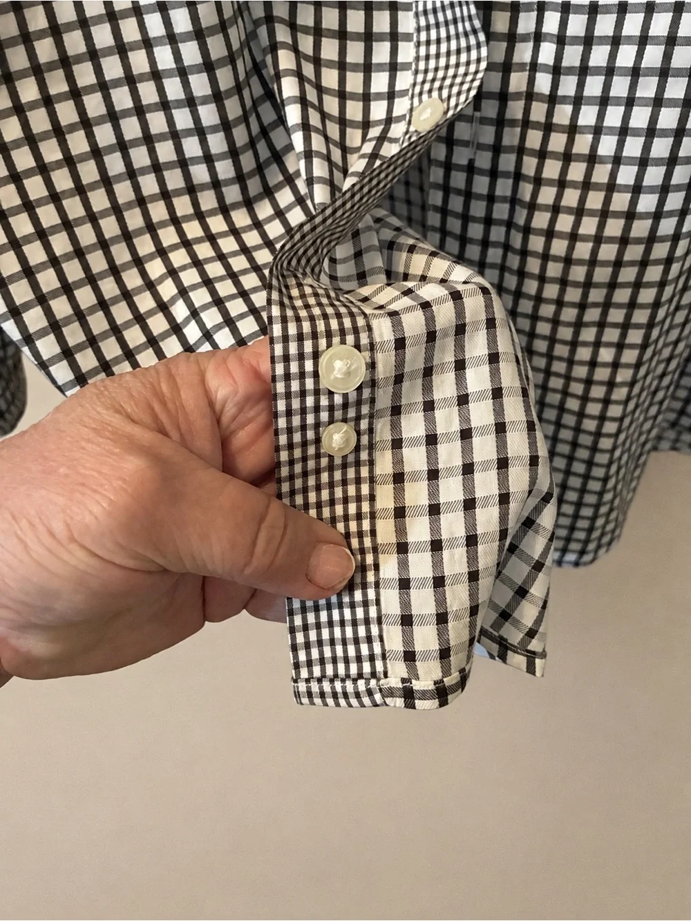 Michael Kors Men’s Large Black White Check Long Sleeve Button-Up Shirt